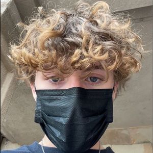 Meet your Posher, Alex